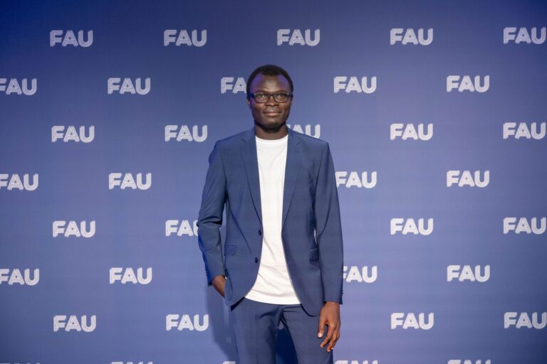 DAAD Prize for physics student Hodabalo Kondo-Feou