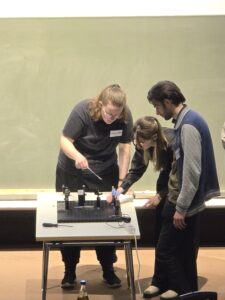 The team from Erlangen at a Captain’s fight that is used to determine the sequence of presentations (Photo: Michael Schmiedeberg).